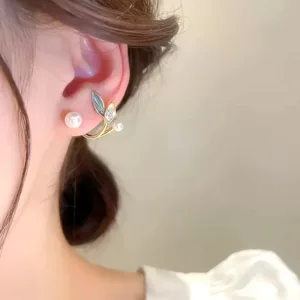Elegant Leaf Stud Earrings with Imitation Pearls