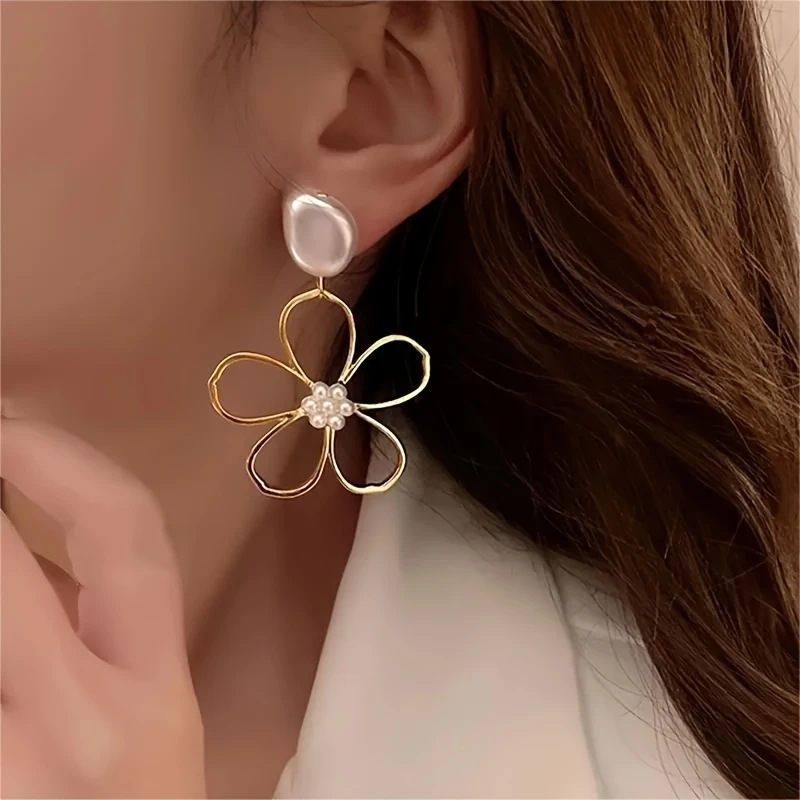 Vintage-Inspired Gold-Plated Flower Dangle Earrings with Imitation Pearl & Gemstone pic 1
