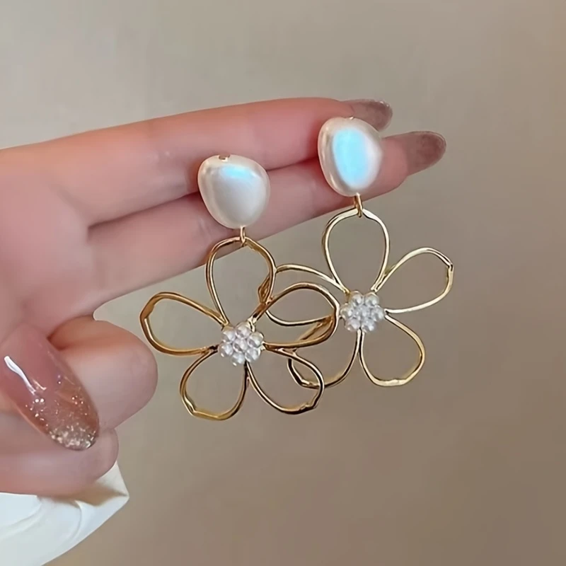 Vintage-Inspired Gold-Plated Flower Dangle Earrings with Imitation Pearl & Gemstone pic 2