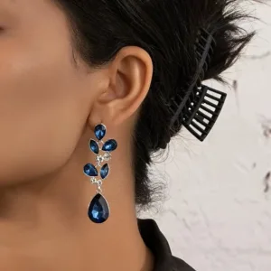 Vintage Leaf-Shaped Rhinestone Stud Earrings